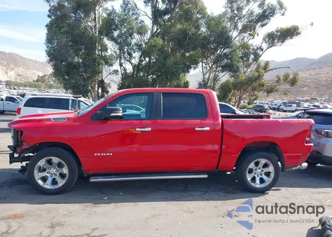 2021 Ram 1500 Big Horn 4X2 5'7 Box из США, поврежденный, VIN 1C6RREFTXMN711944